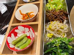 -山川小町·极番烧肉(新地假日广场店)