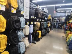 -迪卡侬(大英山店)