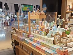 -猫的天空之城概念书店(苏州诚品店)