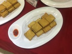 -侬佳蒸菜馆(听潮店)