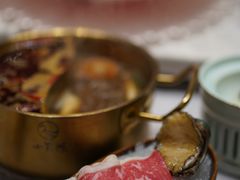 -小天鹅火锅·一线江景洪鼎旗舰店(洪崖洞店)