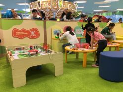 -莫莉幻想儿童乐园(哈尔滨王府井店)
