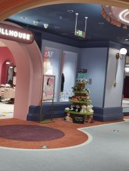 -奈尔宝家庭中心·亲子餐厅(北京东坝万达店)