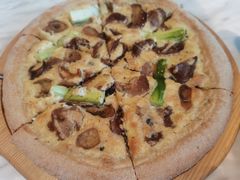 松露牛肝菌披萨-茹·pure vegan(博华广场店)