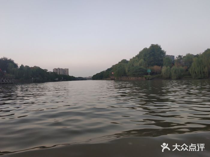 运河游船(武林门码头)图片