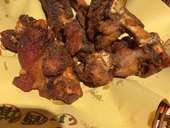 破店招财手-泥糊破店小酒馆·团建聚餐(南京西路店)