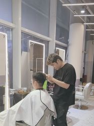 -PE SALON 