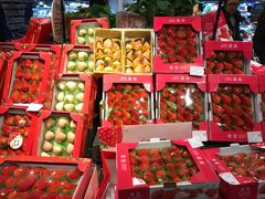 草莓-Olé精品超市(北京合生汇店)