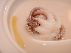 老坛酸菜煮望潮-荣轩(新荣记环球金融中心店)