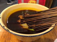 -拈签一笑黄牛肉辣卤串串