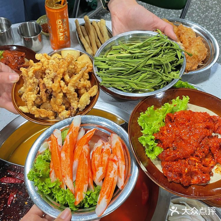 青岛🥢90年代复古川味火锅｜蛋煎糍粑🥇‼️