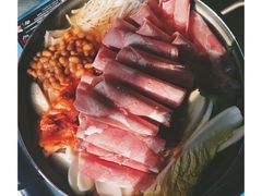 部队锅-MI WU FACTORY米屋美食工厂餐厅(绿地店)