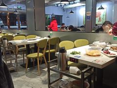 大堂-老王全牛宴·鲜牛肉牛杂火锅(总店)