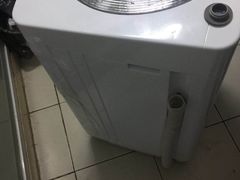 -红宝石·鲜奶小方·海派西点房(南丹店)