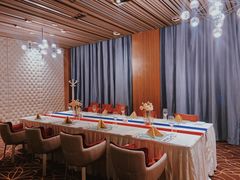 -塞纳河法国餐厅(唐延路店)