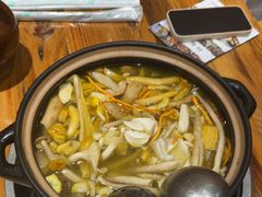 -菌之家·专业纯野生菌火锅·特色炒菌