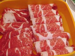 黑猪肉拼精选肥牛-润园四季椰子鸡火锅(欢乐海岸店)