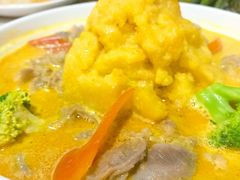 -玖月时尚泰式餐厅