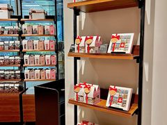 -Laderach 莱德拉(上海环贸iapm店)