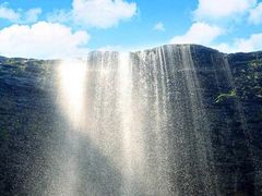 -燕子河大峡谷天坑仙境