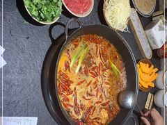 -四小区火锅·巷子里的重庆火锅(花照壁店)