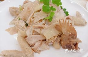 Signature Jellyfish and Shredded Chicken