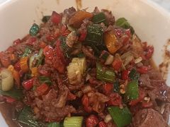-阿瓦山寨·湘菜现炒·剁椒鱼头王(咸阳总店)
