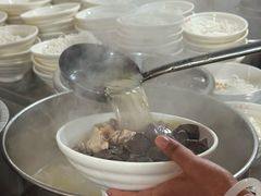 -文山荷鲜居(翠湖店)