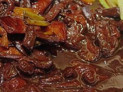葱烧红松蘑-奉天掌柜·非遗猪手·笨饺子(崇山路店)