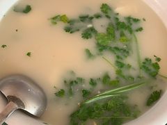 小鱼汤-亚荣河鲜