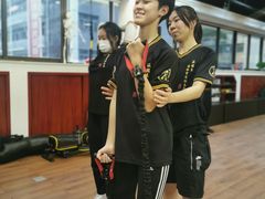 -温鉴良实用咏春拳