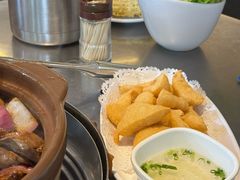 -胡须佬鸡煲四季火锅店(石厦西村直营店)