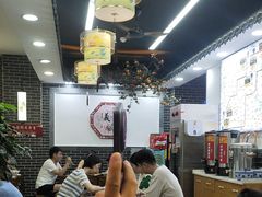 -秦君宝手擀菠菜面(金花路店)