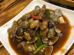 -大富蚝乌东哥饭店·石锅鱼杂·柠檬鸭(革新路店)