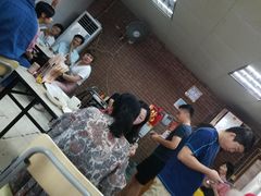 等位区-沙溪兄茶餐厅