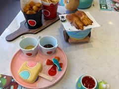 -水桶王国主题餐厅·聚会·生日派对·亲子活动·家庭套餐(亚龙湾希尔顿店)