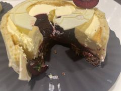 樱桃意式鲜奶酪-潮一不贰·法式甜品·生日蛋糕·西式简餐(外滩店)