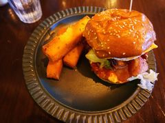 burger-The Grounds of Alexandria