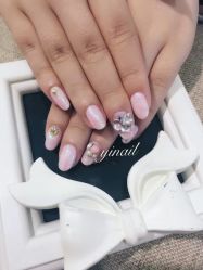 -逸日式美甲美睫工作室