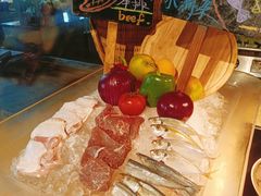 -大中华希尔顿酒店-念自助餐·嗨啤·小龙虾