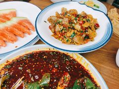 -有红鸡毛店·川菜(建设路店)