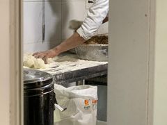 -宝瑞门钉肉饼店