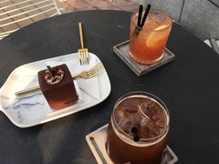 -UNI UNI(环亚凯瑟琳店)