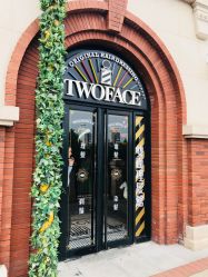 -TWOFACE 双面理发馆