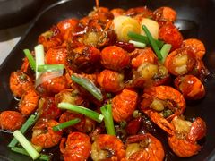 -巴厘龙虾·榜首油焖大虾(音乐学院·沿江酒馆店)