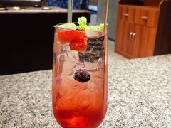 草莓气泡水-NIUAN牛庵·日式和牛烧肉(恒隆店)