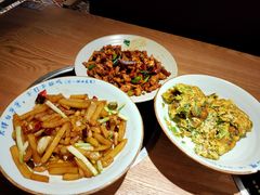 -吃饭皇帝大土家民族菜(正大广场店)