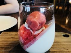 -ROAST coffee & eatery