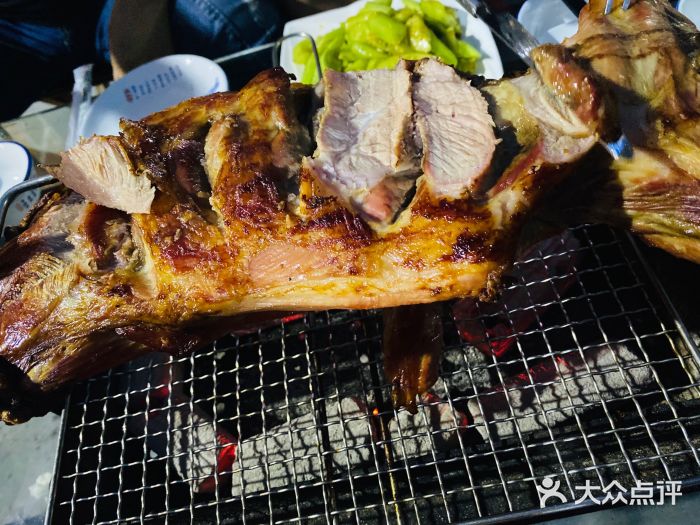 迎燕阁烤羊腿(二环南路店)图片
