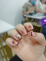 -尤米一站式美甲美睫